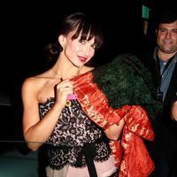 Karina Smirnoff - Celebrities wearing Exclusively In scarves at Saints Row